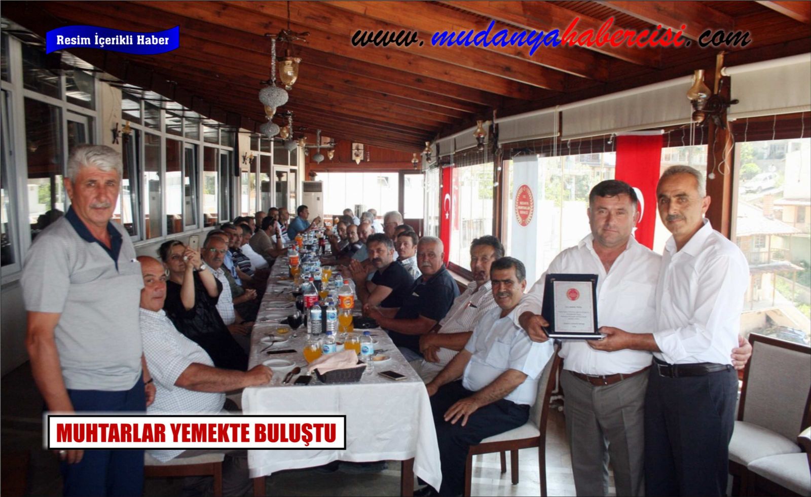 MUHTARLAR YEMEKTE BULUTU