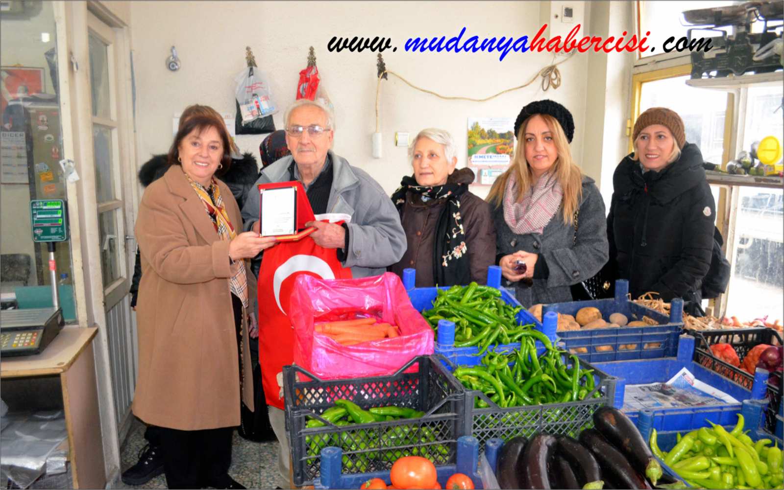 Z BIRAKAN ESNAFLARA MEKDERDEN VEFA PLAKET