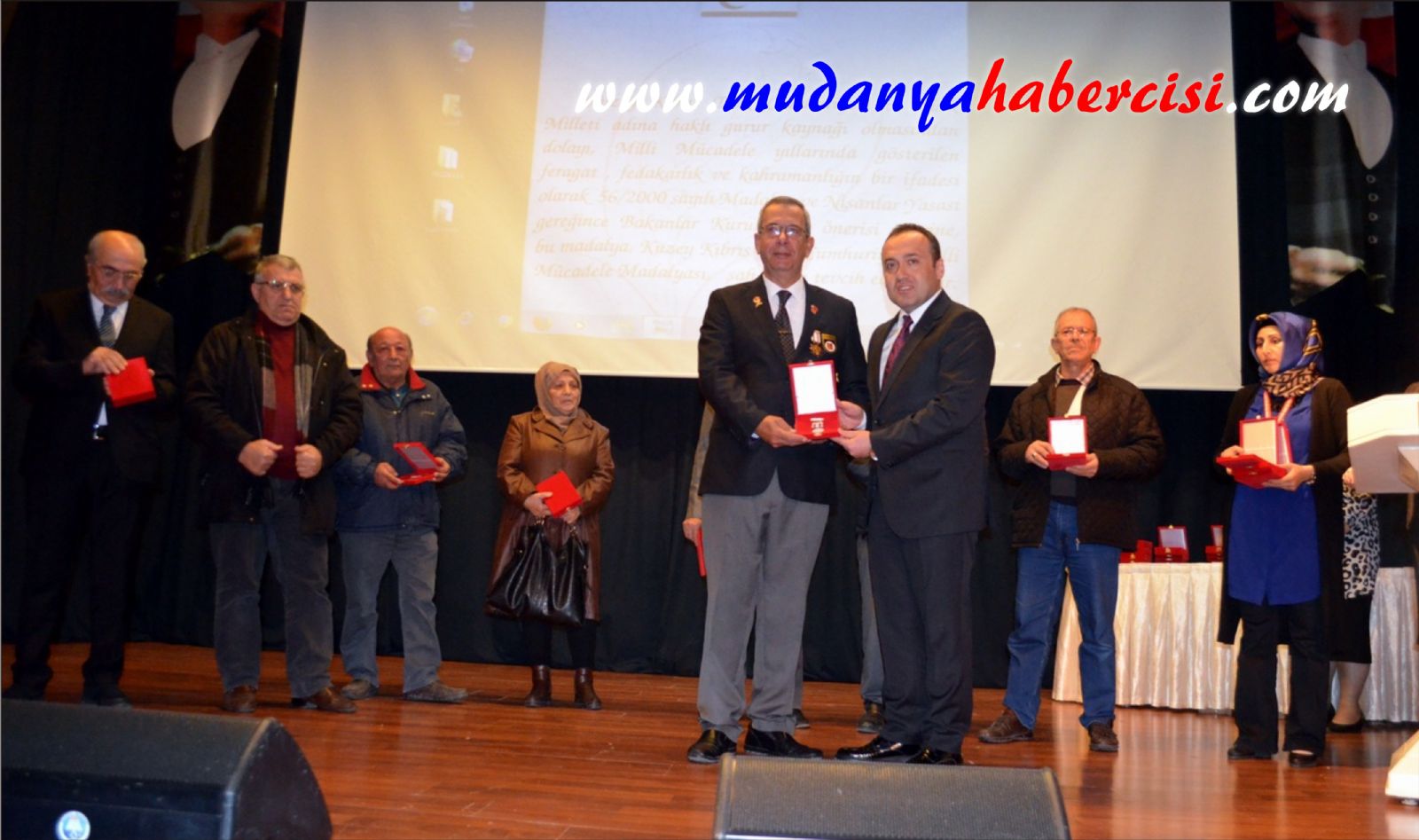 KIBRIS GAZLERNE MADALYA VE BERATLARI VERLD
