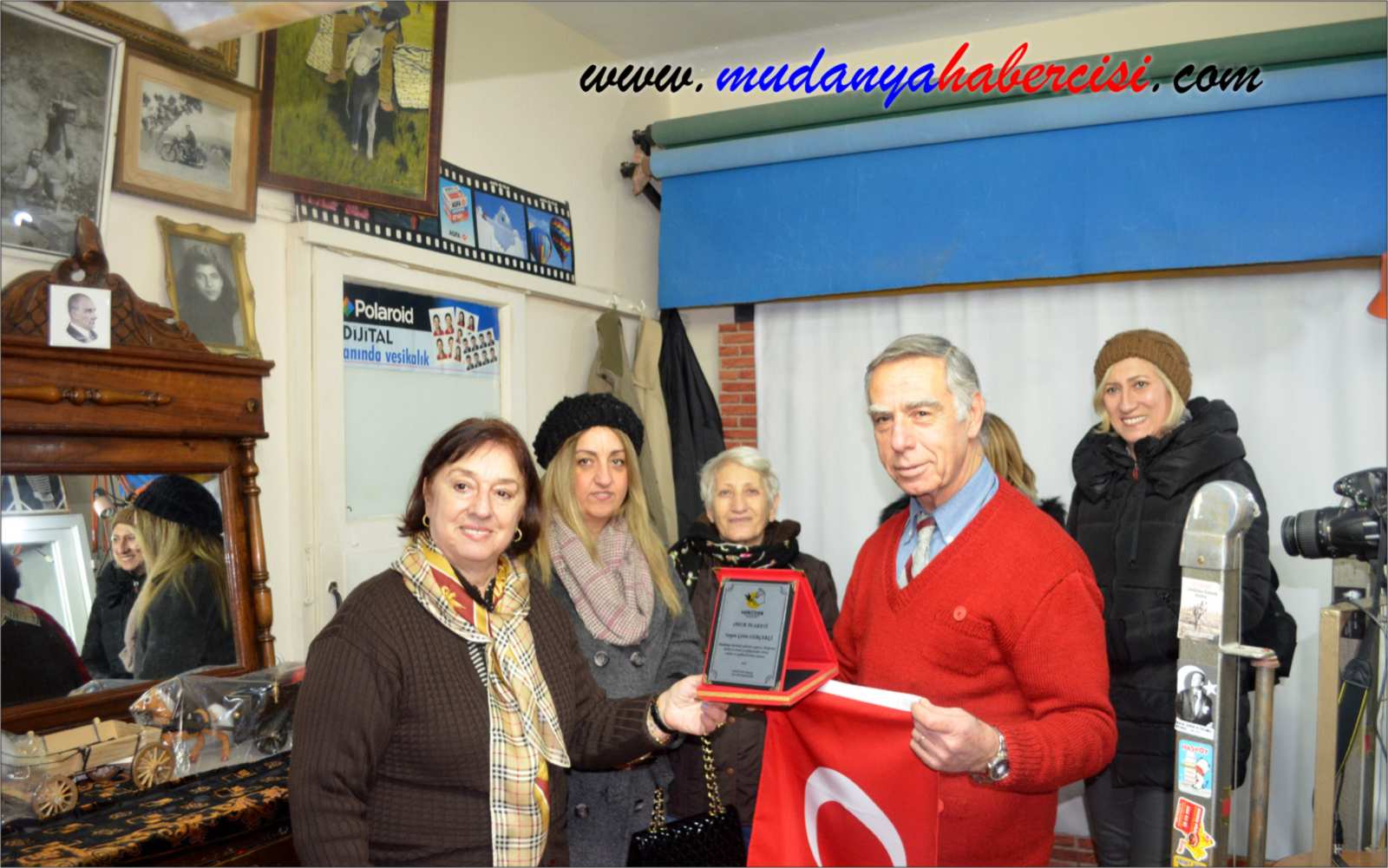 Z BIRAKAN ESNAFLARA MEKDERDEN VEFA PLAKET