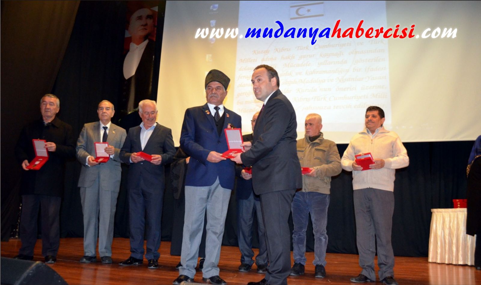 KIBRIS GAZLERNE MADALYA VE BERATLARI VERLD