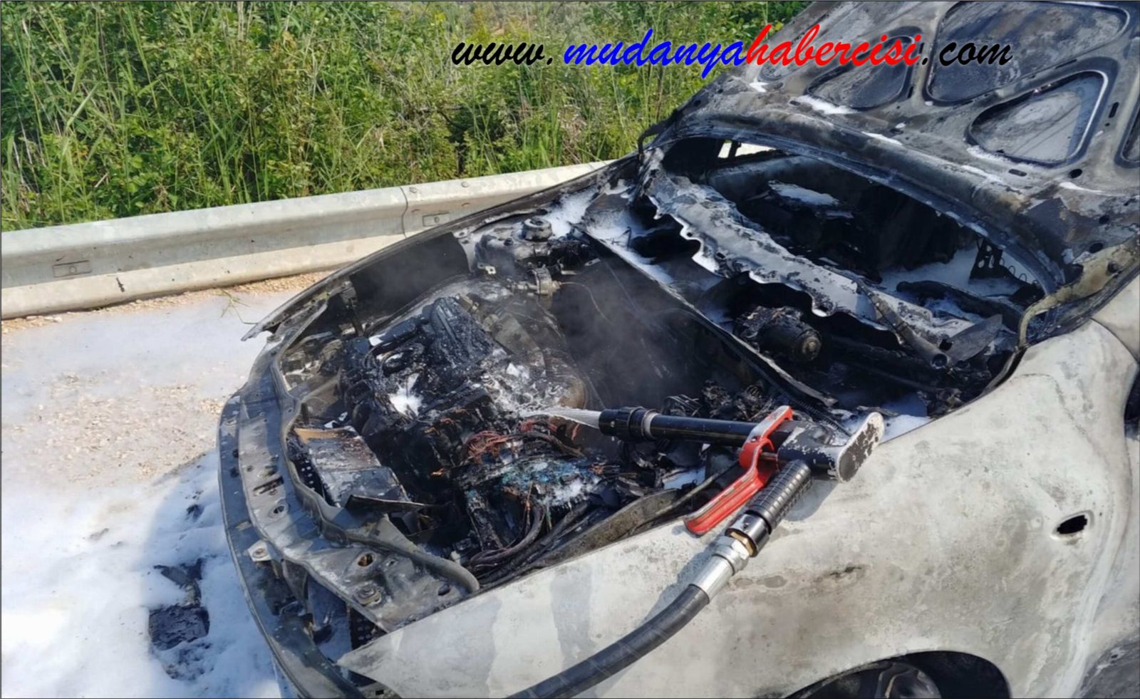 BAYRAMLAMAYA GDERKEN FACADAN DNDLER